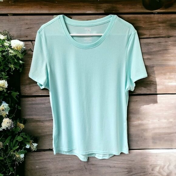 DANSKIN NOW Plus Size White V- Neck Tee With Dri-More - Picture 1 of 10